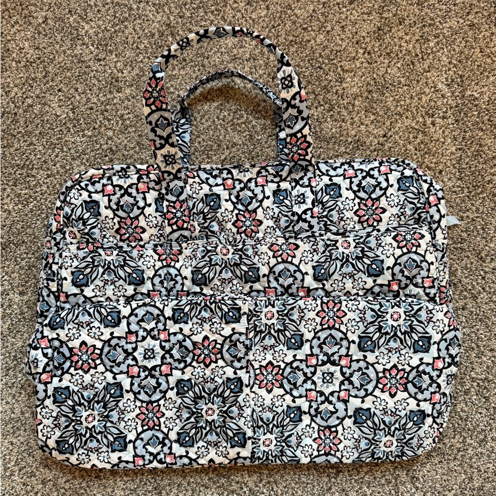 Vera Bradley Grand Traveler - NWT